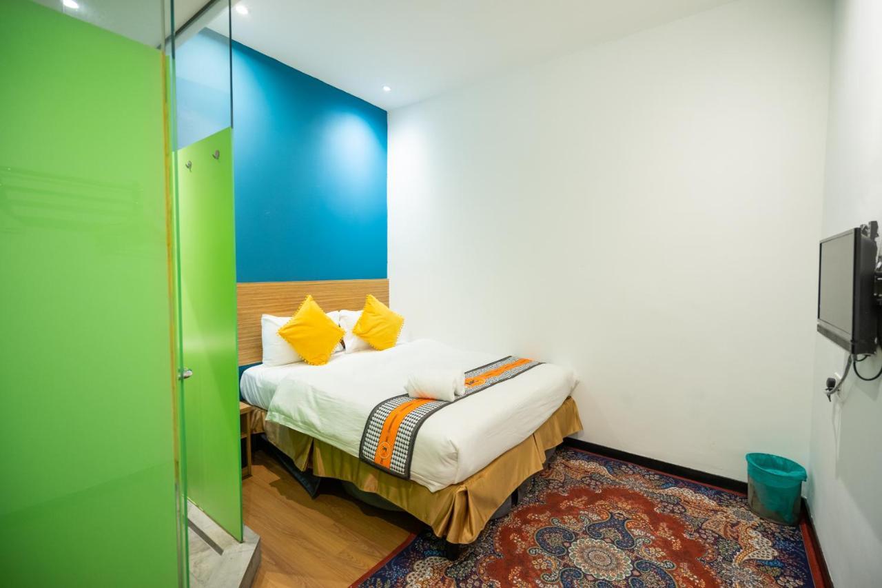 Apollo Inn George Town Buitenkant foto