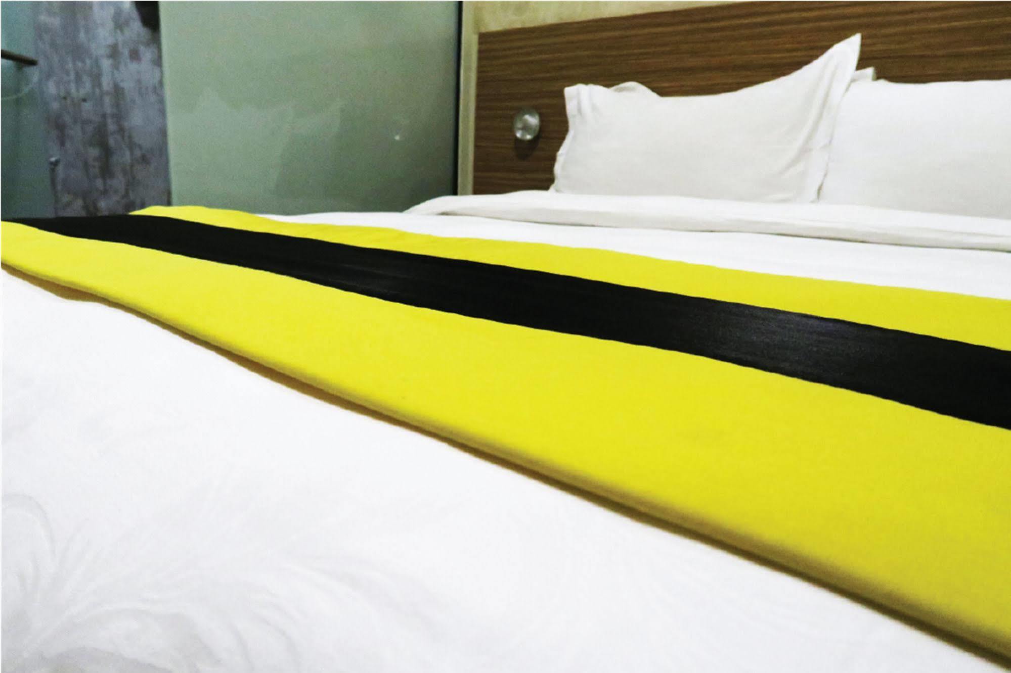 Apollo Inn George Town Buitenkant foto